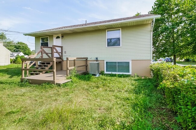 Building Photo - 226 Penick Ave
