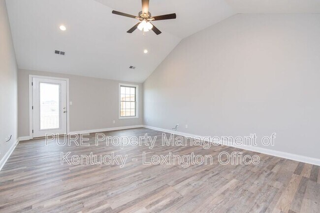 Building Photo - 723 Leeward Ct