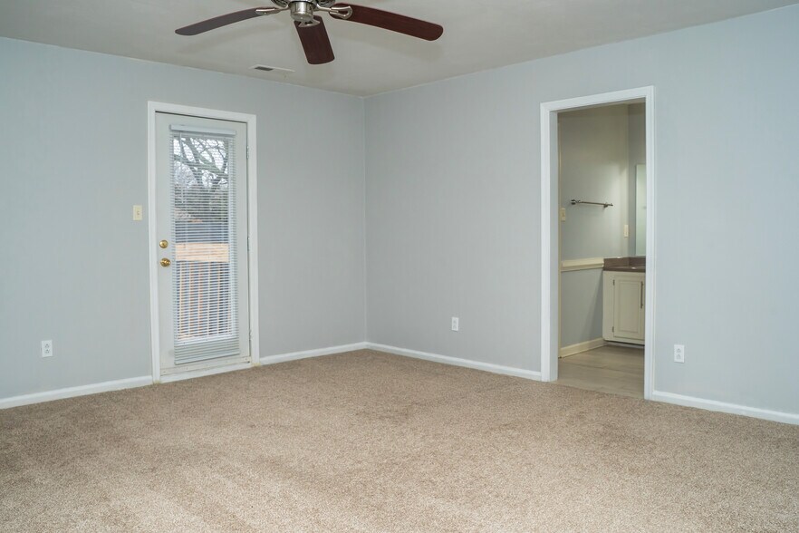 Building Photo - 1026 Tottenham Ln