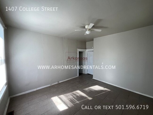 Building Photo - 1407 College St