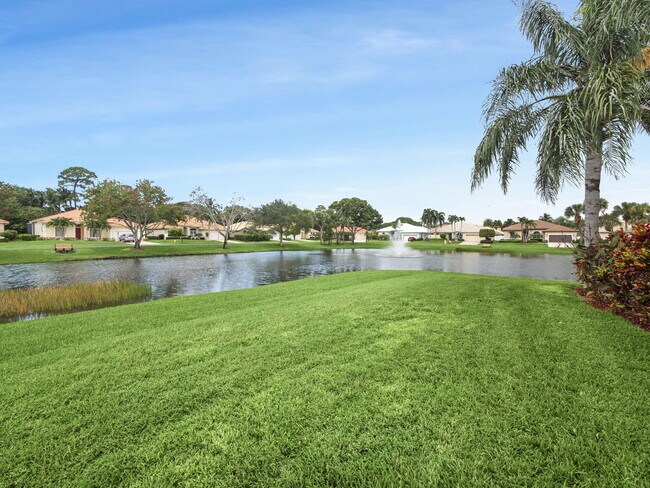 Building Photo - 9070 Cypress Hollow Dr