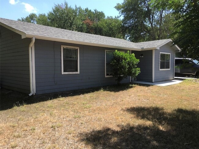 Building Photo - 298 Lamaloa Ln