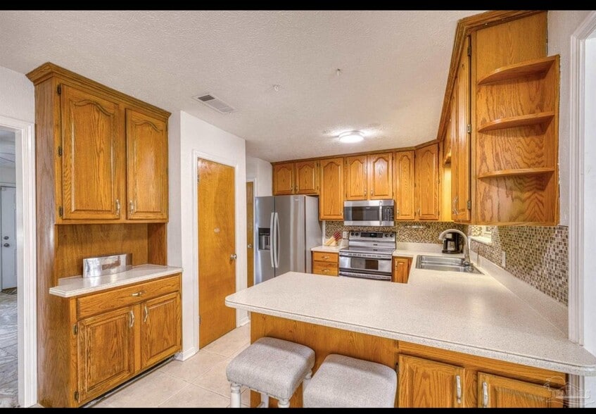 Building Photo - 4866 Cuerro Ct