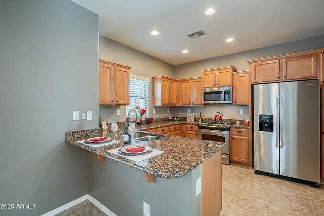 Building Photo - 2153 W Barwick Dr