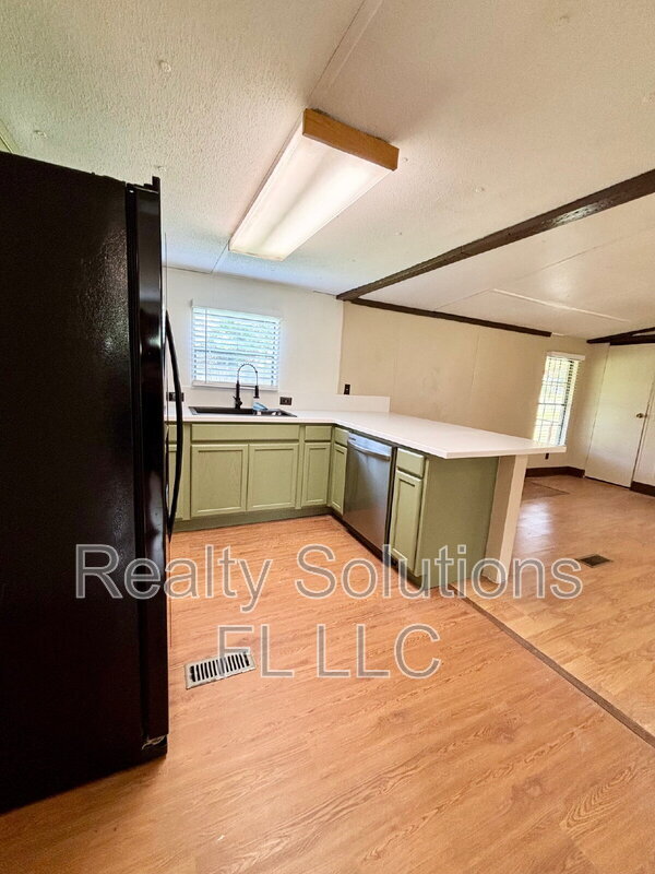 Building Photo - 15518 Lake Apopka Rd