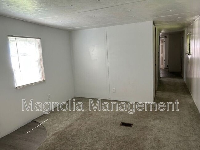 Building Photo - 80 Red Head Ln