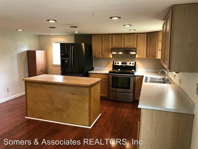 Building Photo - 3 br, 1 bath House - 8 Blanche