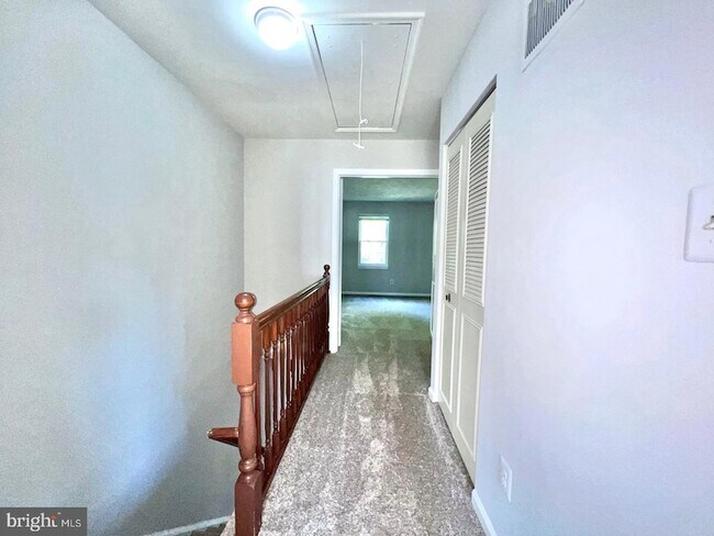 Building Photo - 13710 Autumn Vale Ct