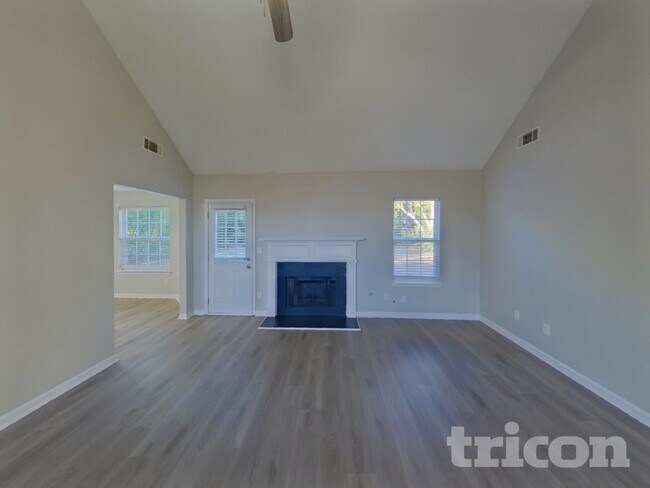 Building Photo - 1128 Misty Meadows Crossing