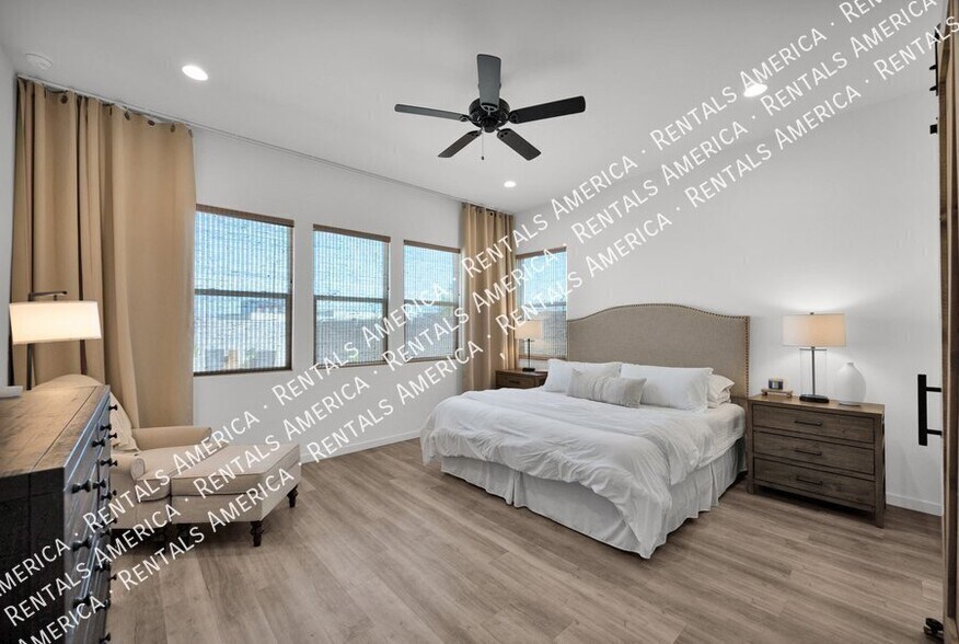 Building Photo - 22700 E Arroyo Verde Dr