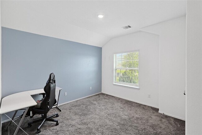 Building Photo - 4811 Sierra Ridge Dr