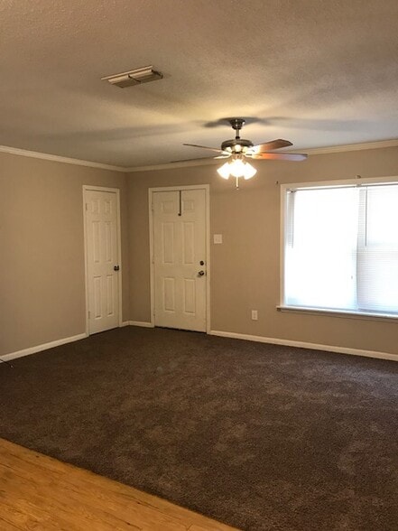 Primary Photo - 139 VZ County Road 2122