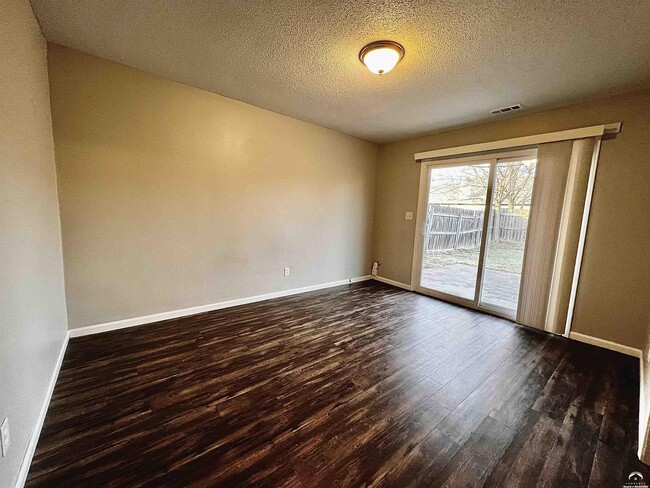 Building Photo - 3710 Brush Creek Dr