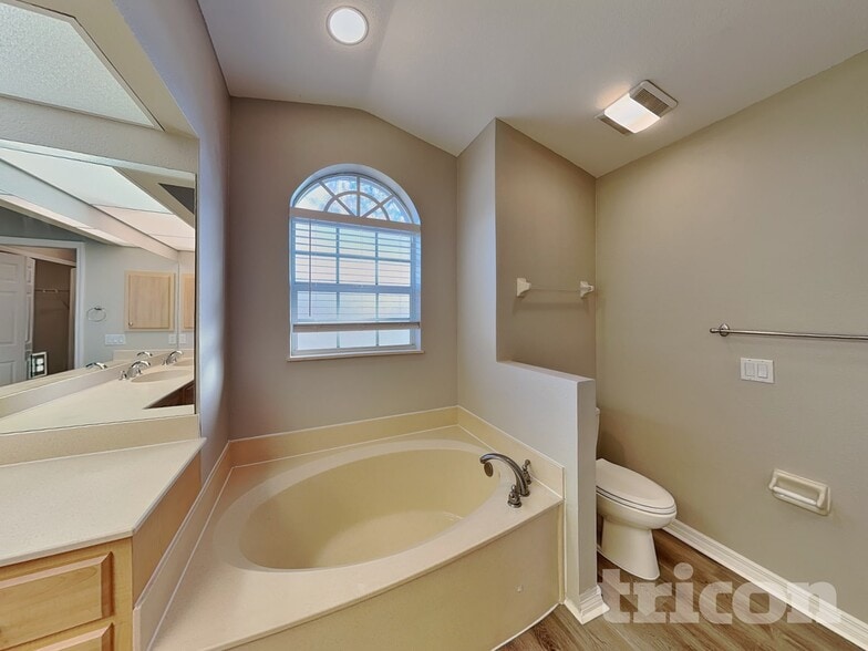 Building Photo - 26060 Concepcion Dr