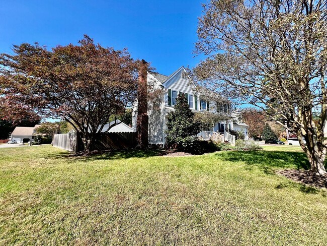 Building Photo - Beautiful home in the desirable Wellington...