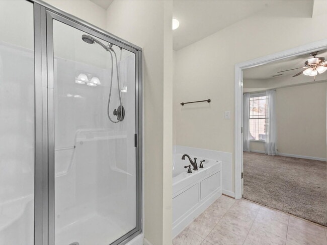 Building Photo - 709 Abbey Village Cir