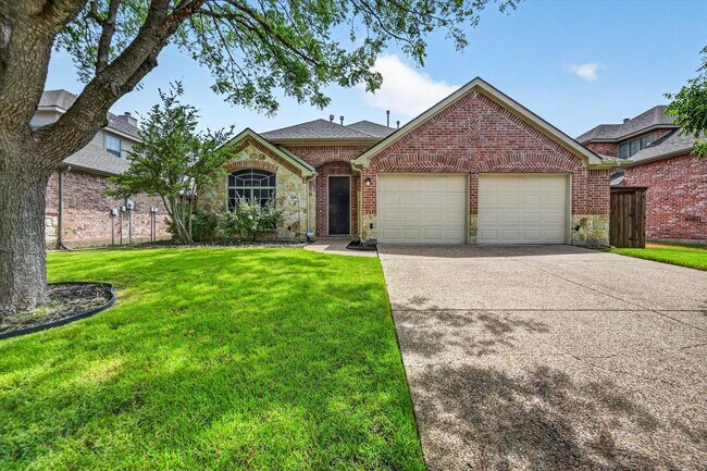 Building Photo - 2416 Greenbrook Dr