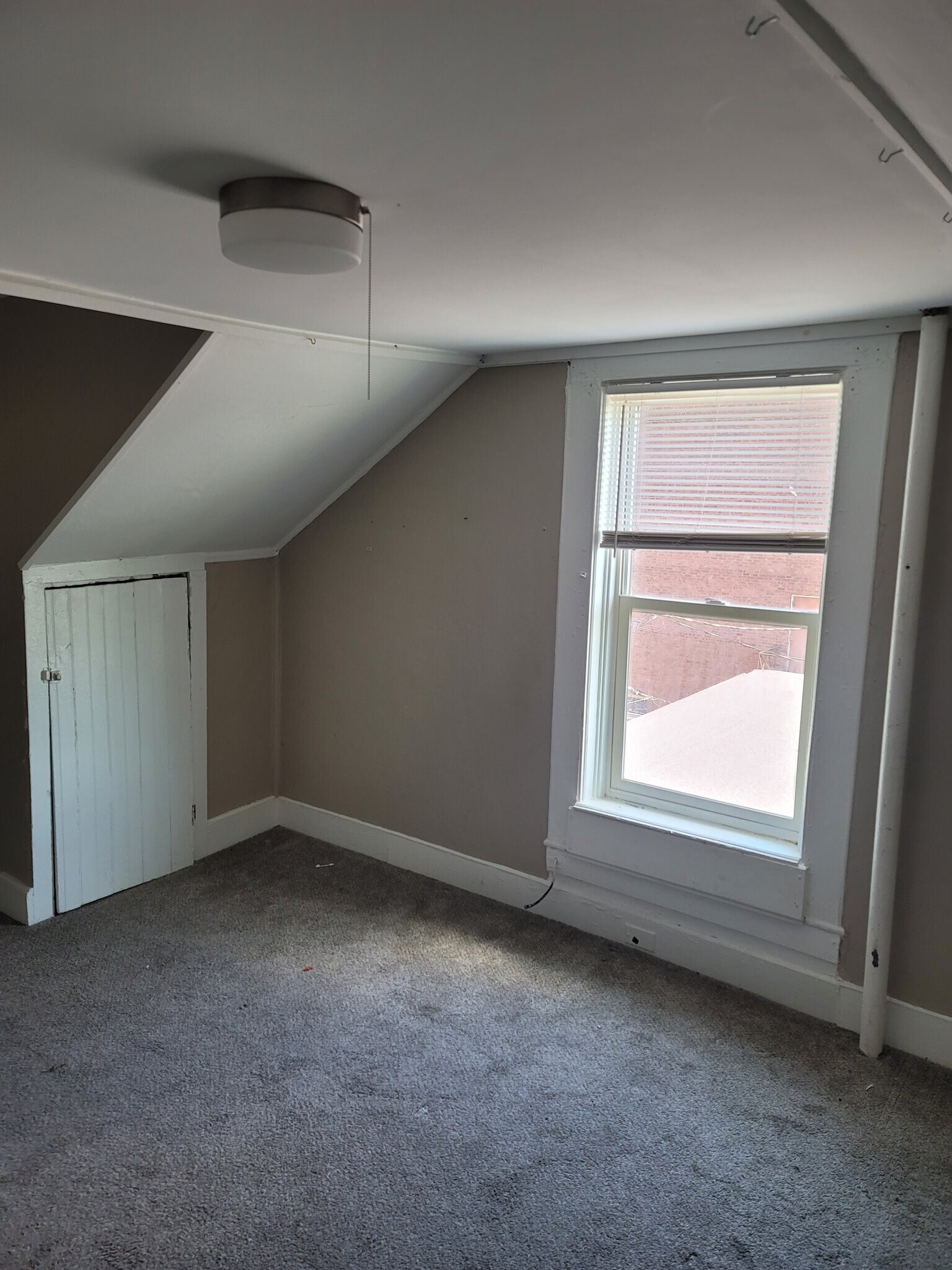 Building Photo - 232 Elm St