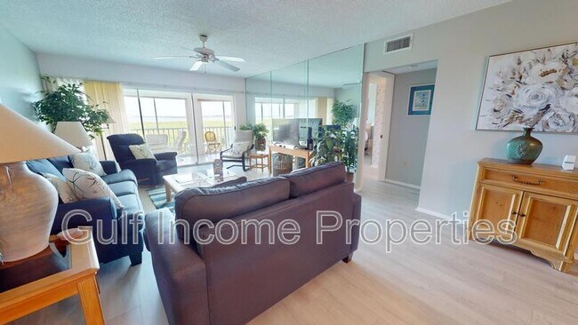 Building Photo - 1141 Edgewater Cir