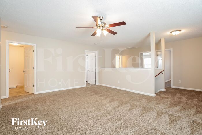 Building Photo - 307 Sutton Pl