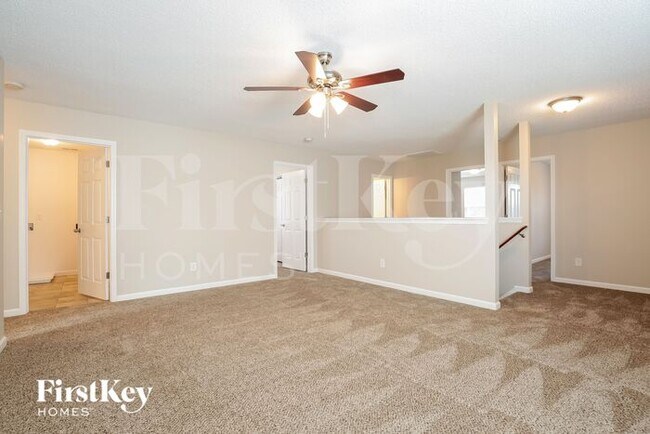 Building Photo - 307 Sutton Pl