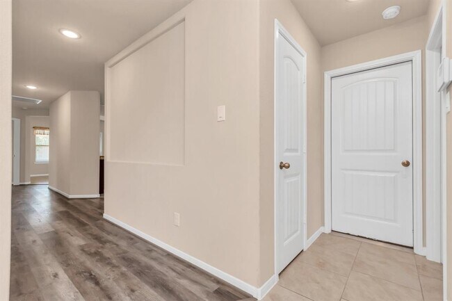 Building Photo - 3119 McDonough Way
