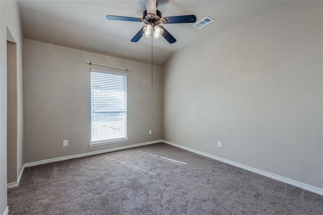Building Photo - 640 Lake Shadow Dr