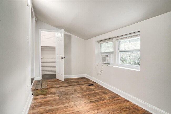 Building Photo - 3817 S Benton Ave