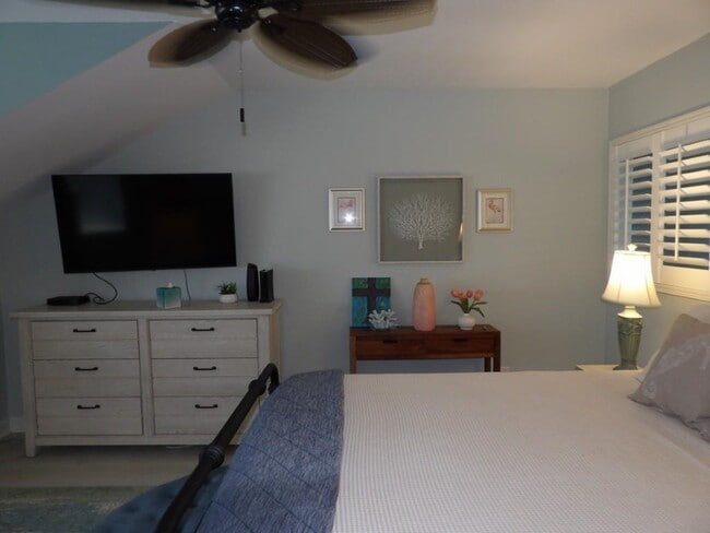 Building Photo - 4396 Baldwin Ave