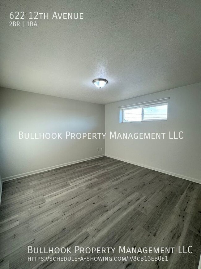 Building Photo - 622 12th Ave