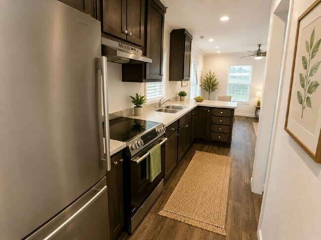 Building Photo - 24 Lily Dr