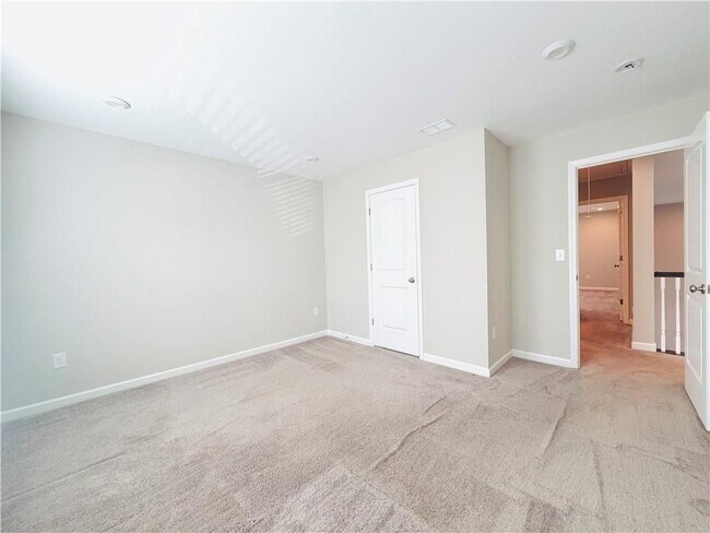 Building Photo - 607 Michigan Cir