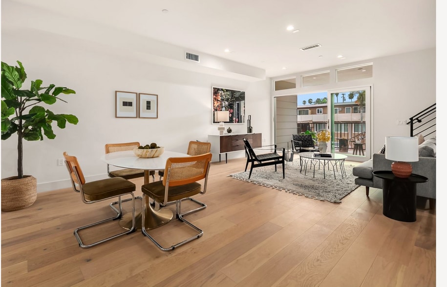 Building Photo - 1358 N Fairfax Ave