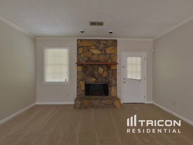 Building Photo - 955 Willow Run