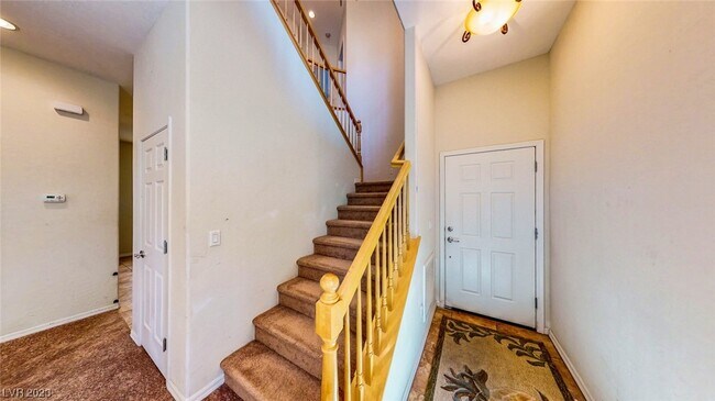 Building Photo - 348 Hanbury Manor Ln
