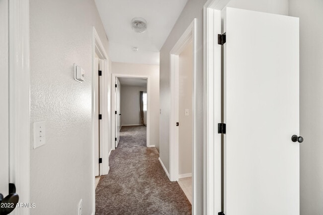 Building Photo - 4036 E Melinda Ln