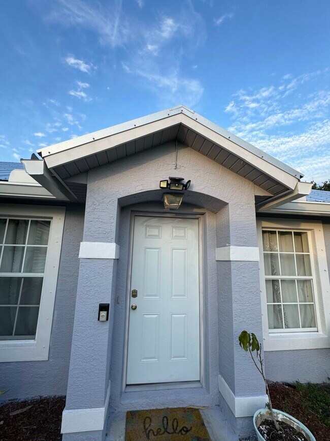 Primary Photo - 1661 SW Cameo Blvd