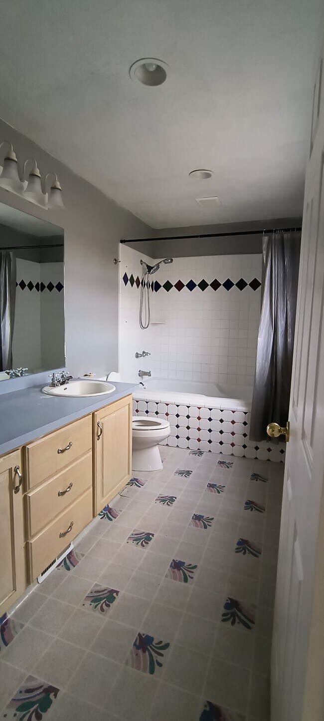 Building Photo - 2175 N Bandtail Cir