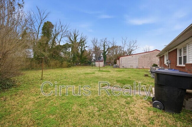 Building Photo - 1 Shelby St