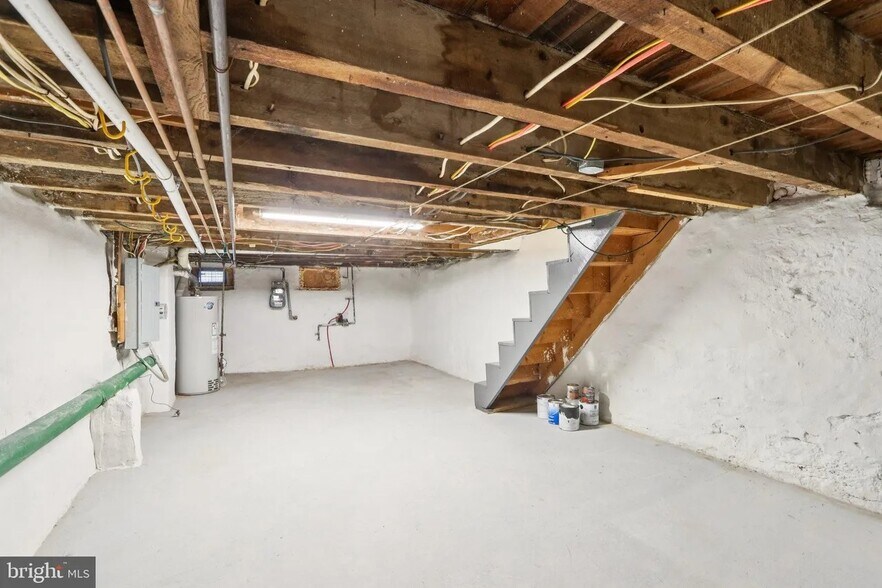 Building Photo - 2037 North St