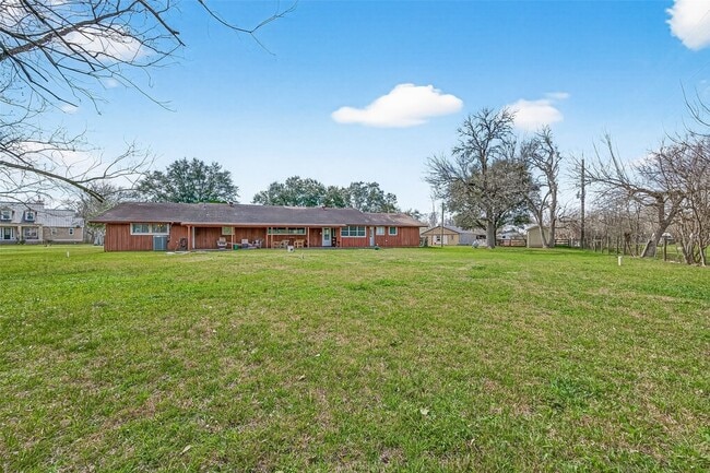 Building Photo - 403 Wrangler Rd