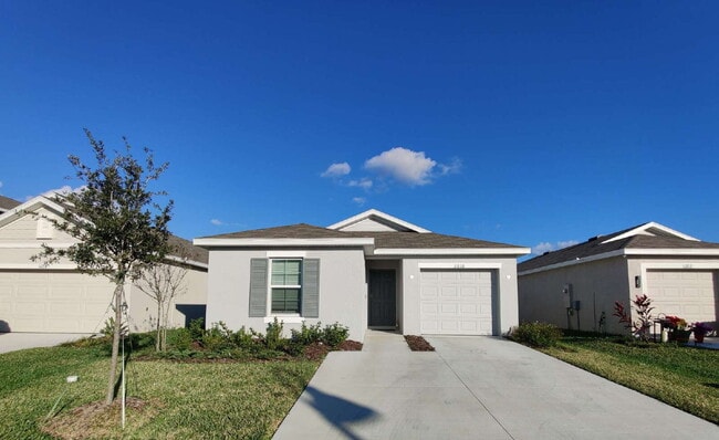 Building Photo - 3210 Suncoast Plains Dr