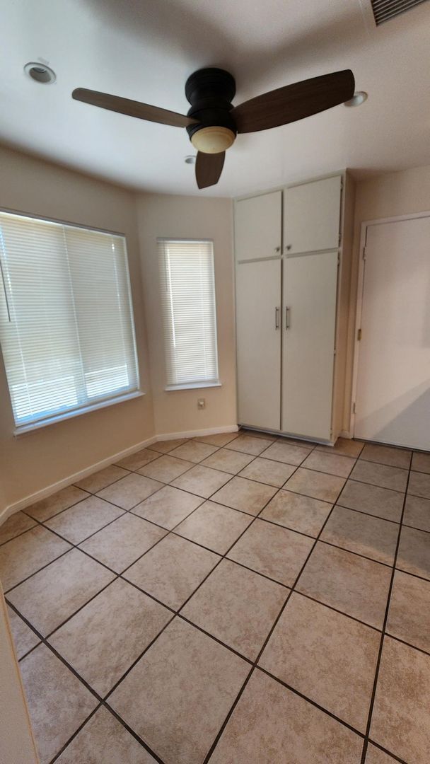 Building Photo - AVAILABLE NOW!! North San Bernardino
