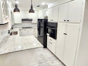 Building Photo - 5055 Inniswold Rd