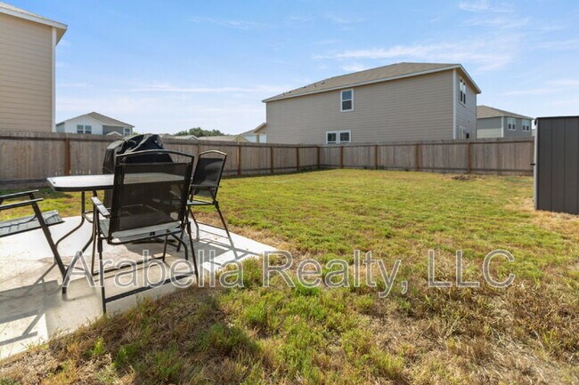 Building Photo - 5507 Finch Cyn