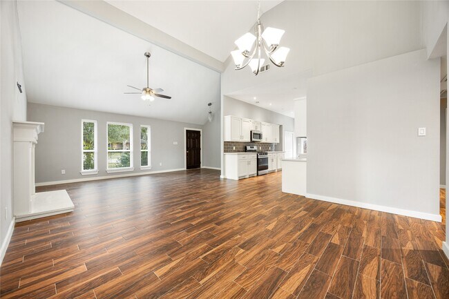 Building Photo - 5122 Prairie Creek Dr