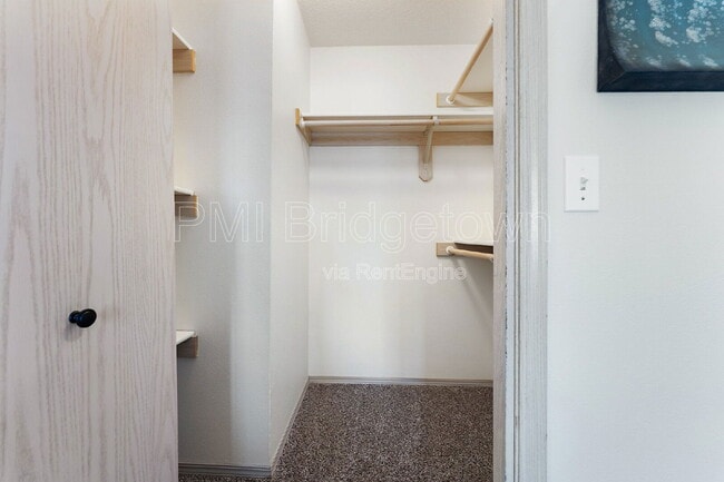 Building Photo - 2026 Virginia Ln