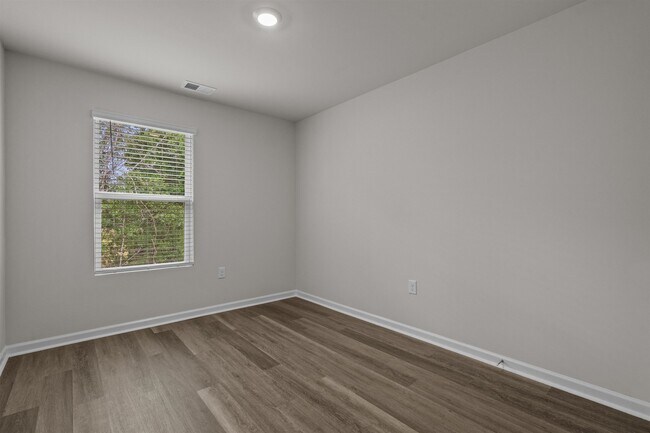 Building Photo - 547 Gemstone Blvd