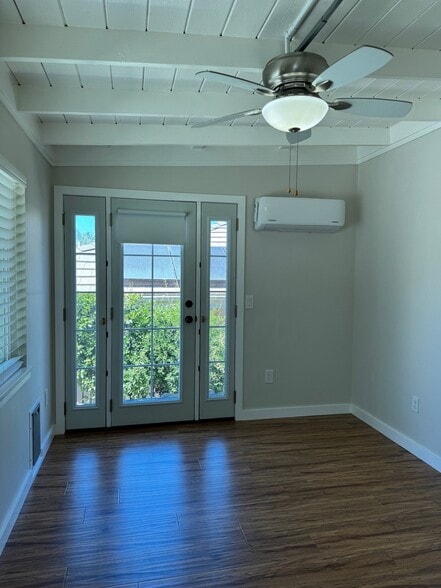 Bonus office space has AC, french door to side yard & small animal door to backyard. - 22471 Loch Lomond Dr