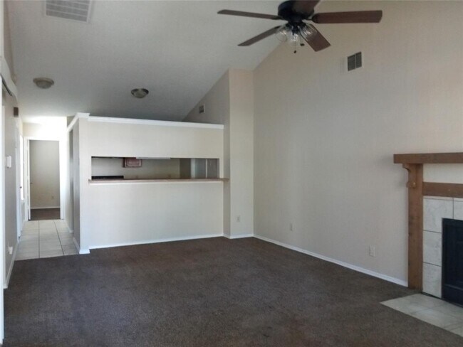 Building Photo - 1612 Scottsdale Dr